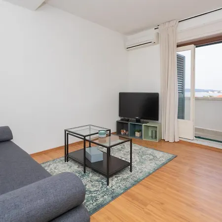 Moon And Dream * Brodarica (Sibenik-Knin)